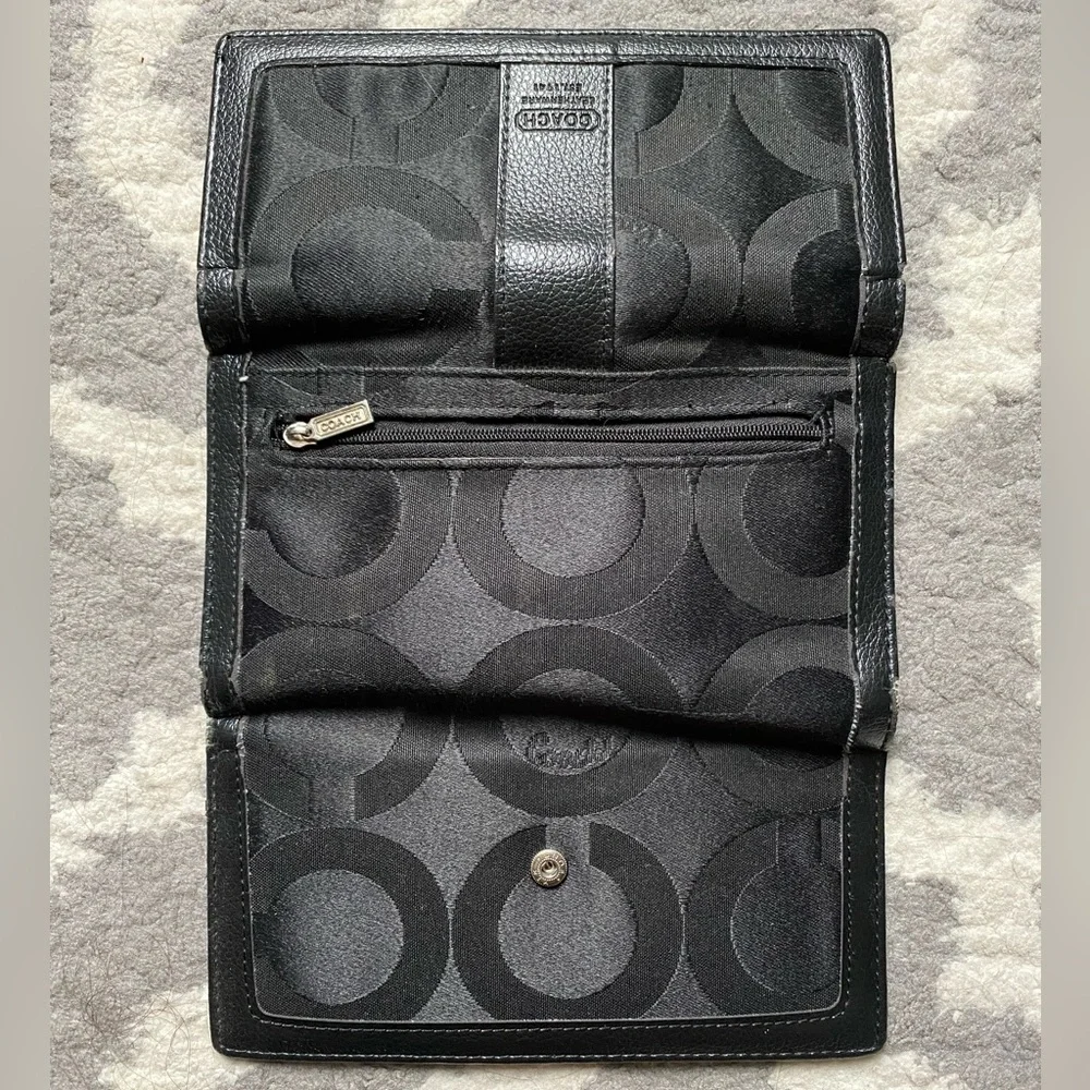 Coach Black Trifold Wallet - Picture 5 of 8